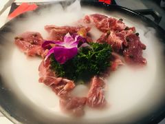 -三不牛腩(宾虹路店)