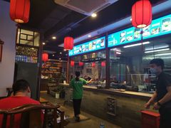 -亿诣蝎府炸酱面羊蝎子火锅(酷车小镇店)