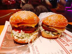 -The Habit Burger Grill 哈比特汉堡(复兴soho店)