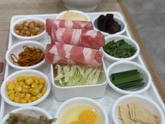 -花馬肆.云南过桥米线(汉神购物广场现场熬汤店)