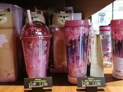 -星巴克(杭州湖滨银泰E区店)