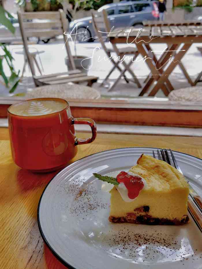 卷耳咖啡-"听了很多朋友的推荐,说一定要去尝一下卷耳.