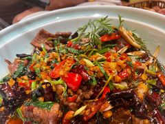 -老滇山寨•云南特色菜•地方菜•民族风情歌舞表演(金碧店)