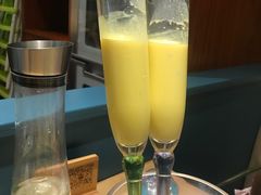 杨枝甘露-小鱼小牛·鱼牛干锅·脆鱼火锅(世欧广场店)