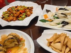 -喜乐餐厅•灯笼虾球首创者•本地小海鲜(二马路店)