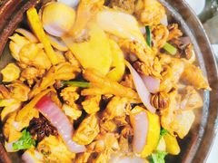 鸡煲-胡须佬鸡煲四季火锅(海雅缤纷城店)