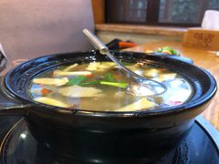 姬松茸炖鸡-妈妈的味道(和顺古镇店)