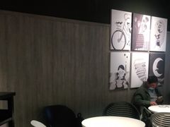 用餐区-肯德基(中纬店)