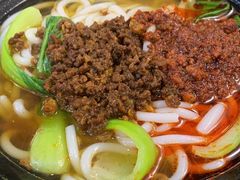 -丽虹云南过桥米线(兴工街店)