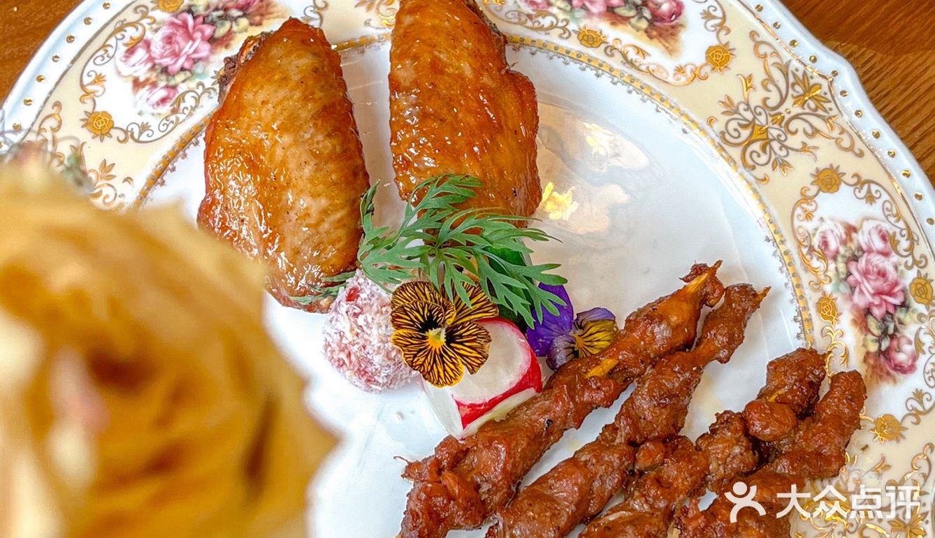 绿岛也太会了吧！北京路骑楼里的浪漫下午茶！