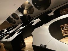 -涨巢·潮玩水疗局