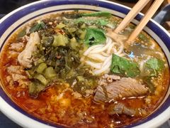 -云阿蛮云南生烫牛肉米线(奉贤路店)