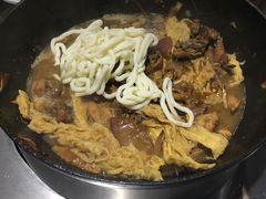 -胡须佬鸡煲四季火锅店(石厦西村直营店)