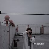 阴雨天的富达大夏[发呆]