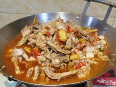 -昱龙大盆牛蛙馆(三兴街总店)