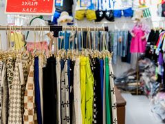 -广州白马服装市场