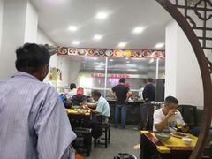 -老陆稿荐(西中市店)