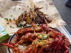 -老街烧烤大排档·地道湖北菜·龙虾馆(汉口火车站店)
