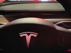 -TESLA 特斯拉(上海太古汇体验店)