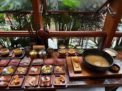 -银米·云南传统过桥米线(双廊黑金冠店)