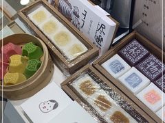 -阮大兴糕团(杭州西湖银泰百货店)