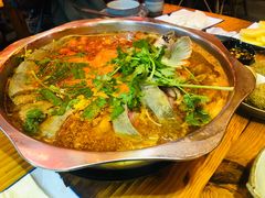 -老凯俚酸汤鱼(鸿通城店)