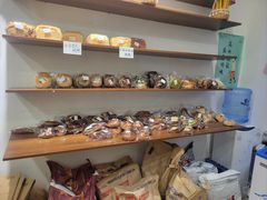 -雀食面包店(钟楼店)