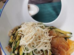 鸡丝粉皮-起源小厨小笼灌汤包子(晋安路皇宋大观店)