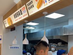 -李与白包子铺(桐梓林店)