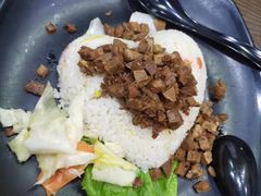 -陈老斯呼尔嗨吃烧烤(科巷店)