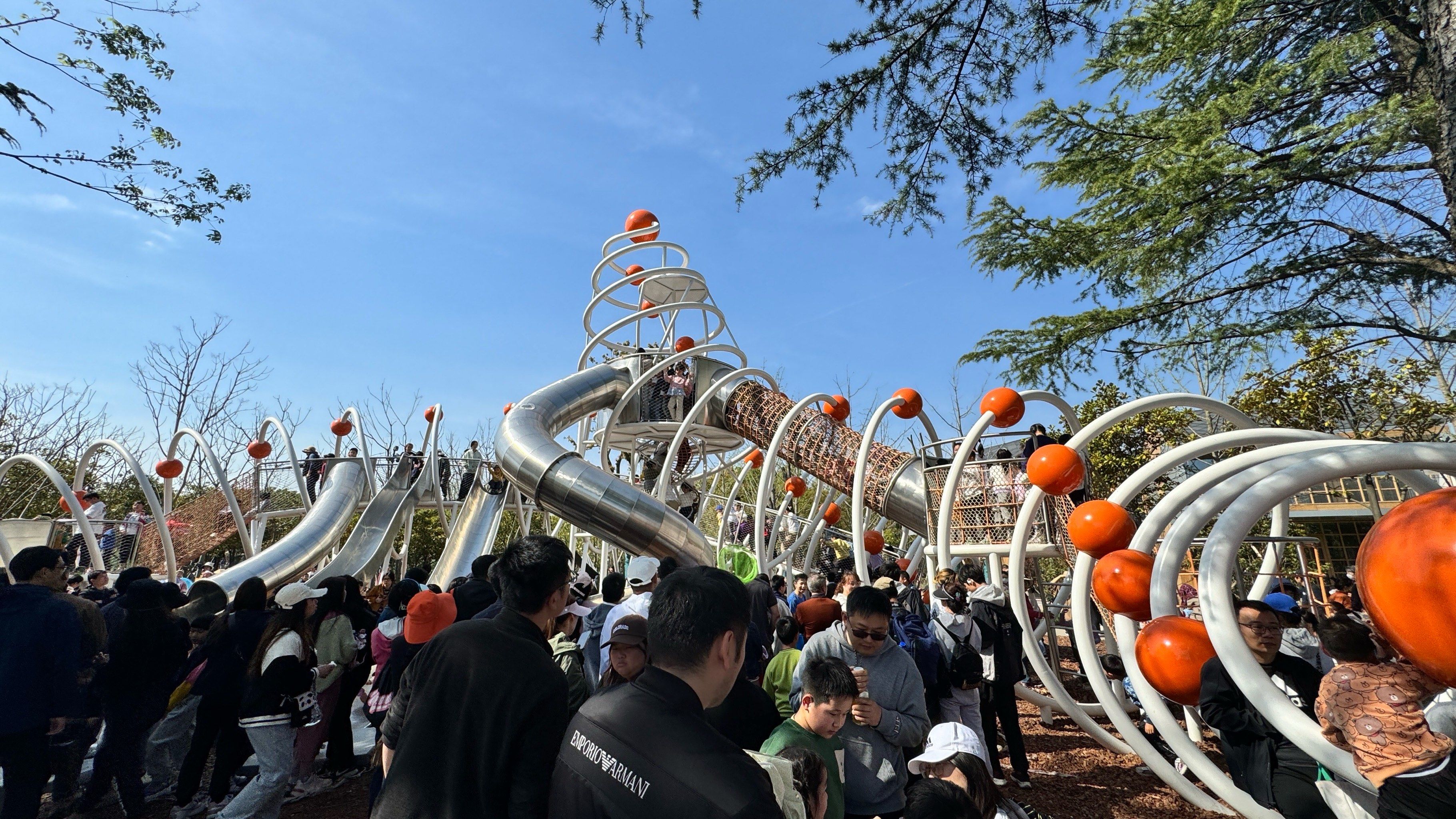 徐浦大桥下的儿童天堂