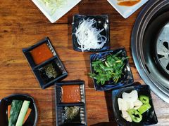 小菜-杀猪天·韩国烤肉(总店)