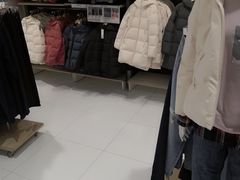 -优衣库(上海正大广场店)