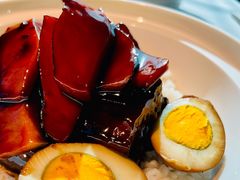 元宝目鱼红烧肉-屋里厢上海菜馆