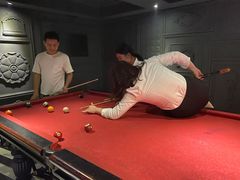 -百威KTV(恒福路店)