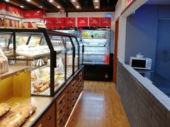 面包甜点陈列柜-百饼园(元洪城店)
