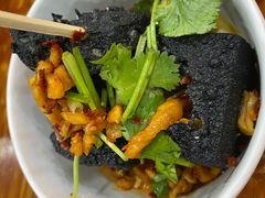 -黑色经典臭豆腐·湖南特产(步行街店)