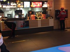 -麦当劳(哈西万达店)