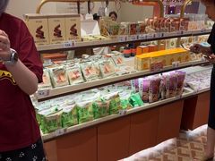 -沪上阿姨·臻选茶饮(上海环球港店)