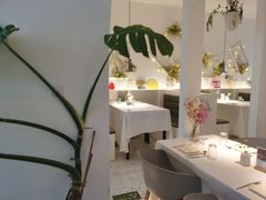 -春树下·树屋花房西餐厅(罍街AS1980店)