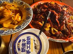 辣子鸡-柴窝堡22号辣子鸡·传承新疆菜