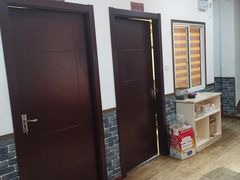 -茸梅路右拐龙虾-农家菜(松江店)