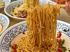 -李与白包子铺(桐梓林店)