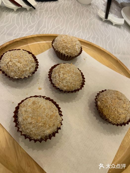 炳胜品味(珠江新城店)金沙汤圆图片