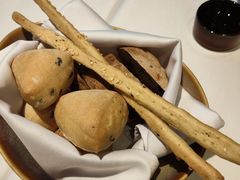 -Erman岩烧牛排(虹桥南丰城店)