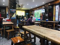 大堂-西环肥仔螺蛳粉(总店)