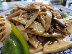 -天天向上素食餐厅(五台山店)