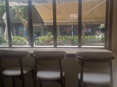 -VERIE BAKEHOUSE