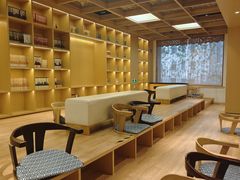 -漕河泾街道图书馆(漕河泾社区文化活动中心店)