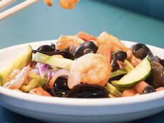 -鑫渔港海鲜本地菜·山海关浑锅(东戴河店)